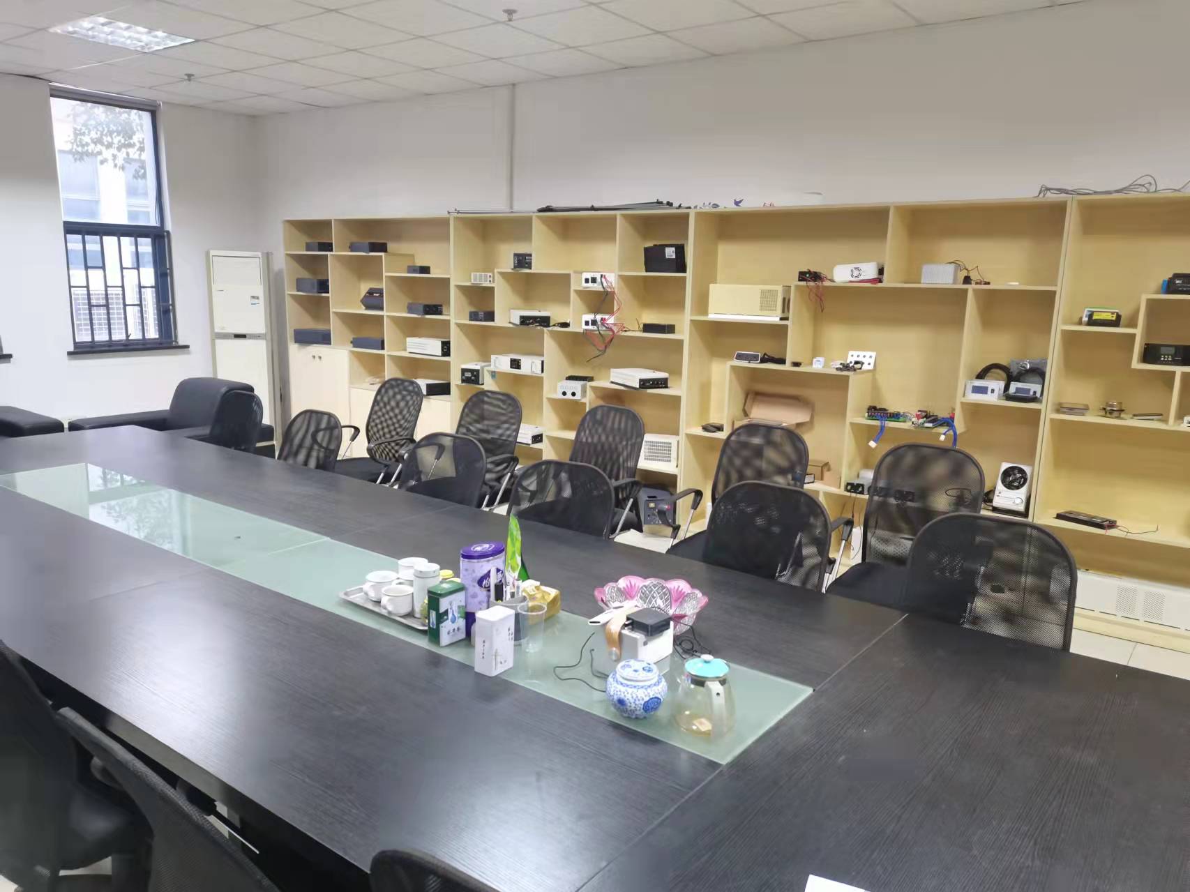 Showroom sản phẩm của công ty
